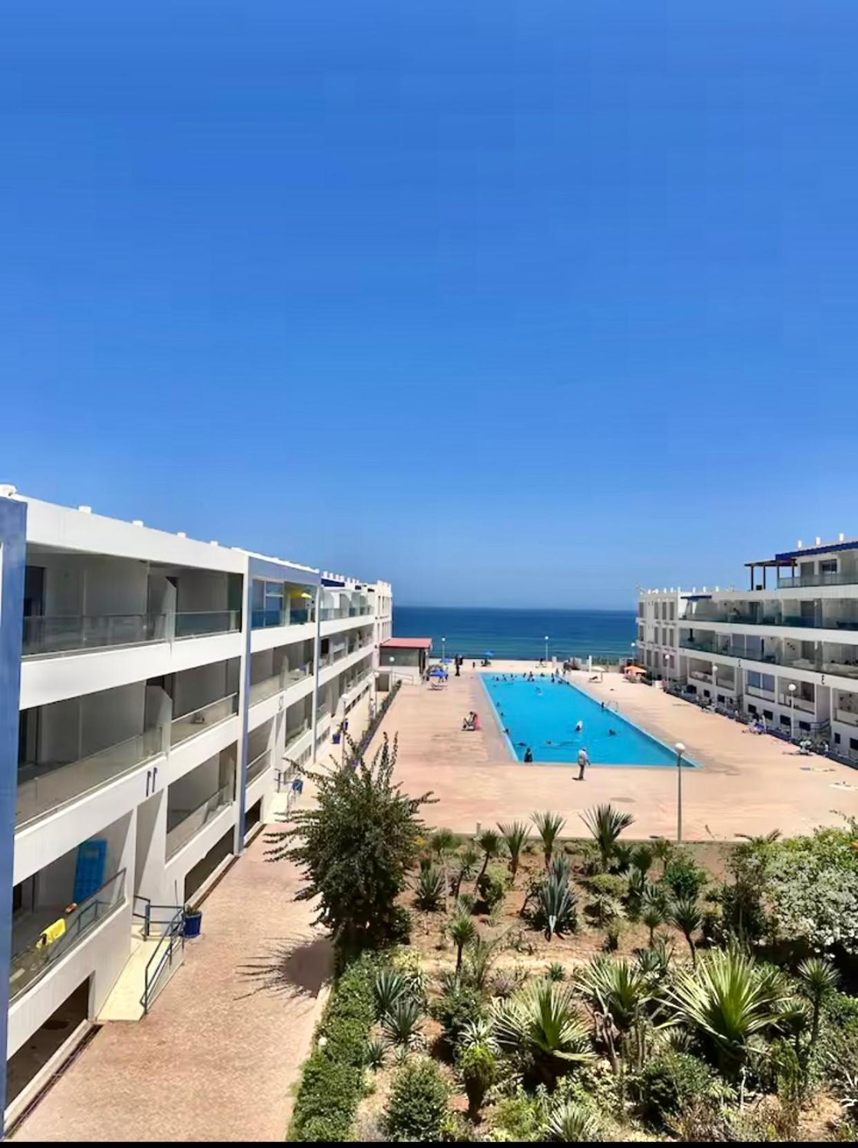 En Bord De Avec Piscine Vue Imprenable Apartamento